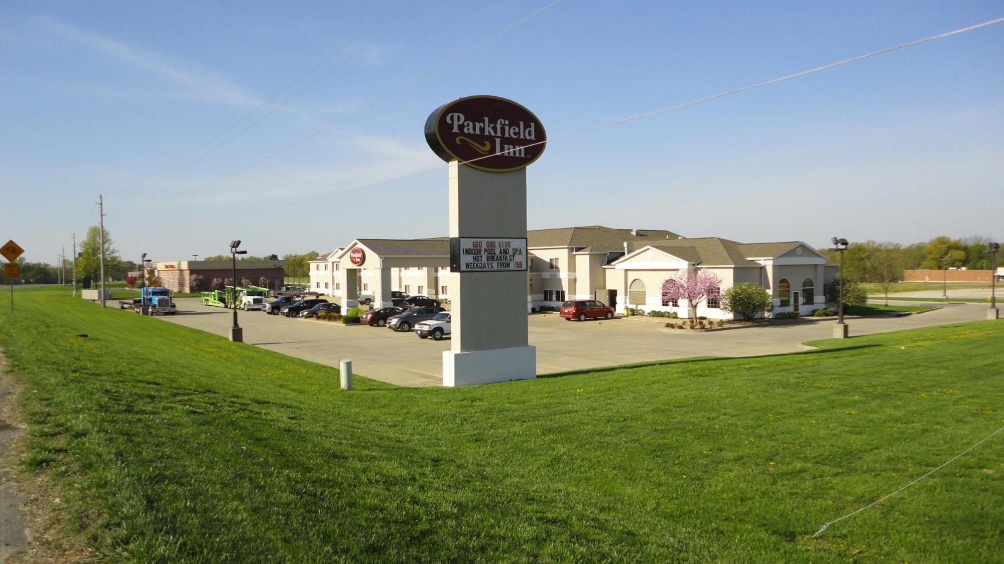 Parkfield Inn - Clinton Экстерьер фото