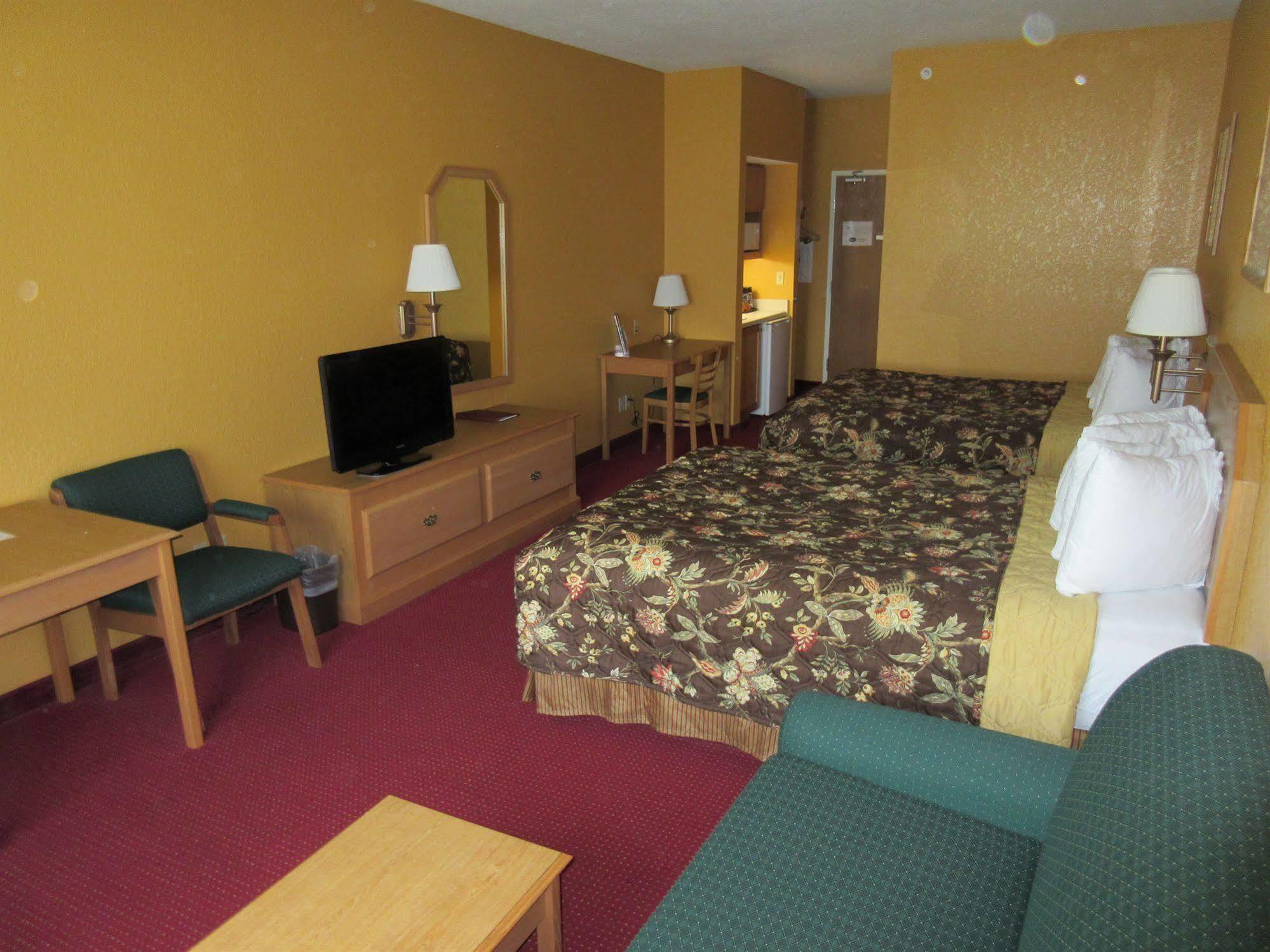 Parkfield Inn - Clinton Экстерьер фото