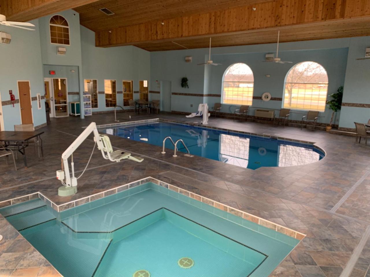 Parkfield Inn - Clinton Экстерьер фото